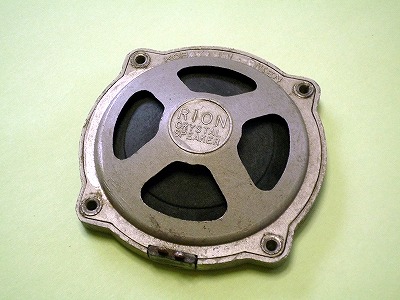 クリスタルスピーカーの背面